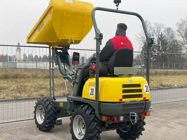 Dumper Hidráulico 1500 Kgs 4×4 Articulado Descarga Trilateral - Alquiler de Maquinaria
